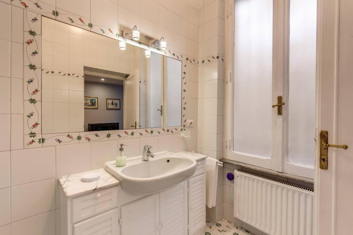 Lovely Flat By The Vatican Рим Экстерьер фото